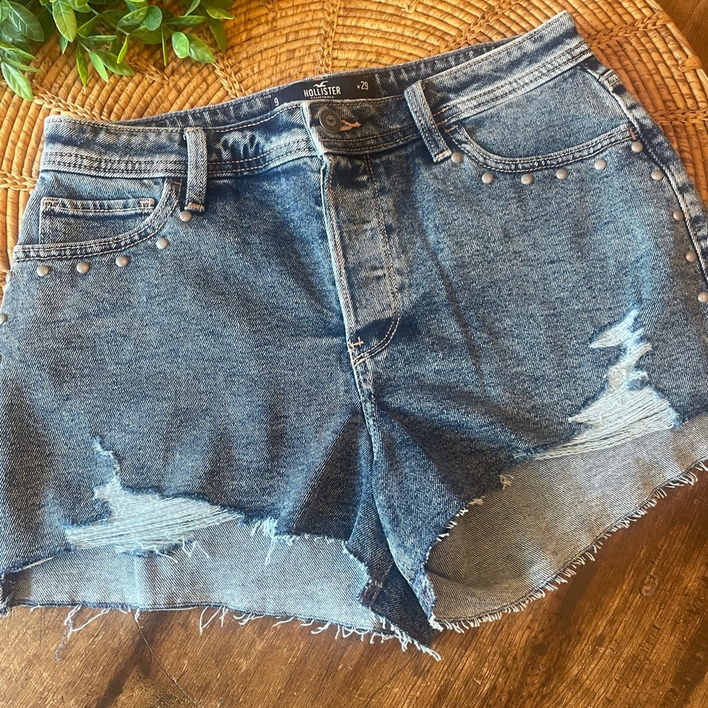 New Hollister High Rise Mom Jean Shorts with Silver Studs